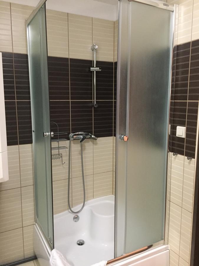 Vml Premium Apartman Mosonmagyaróvár Extérieur photo