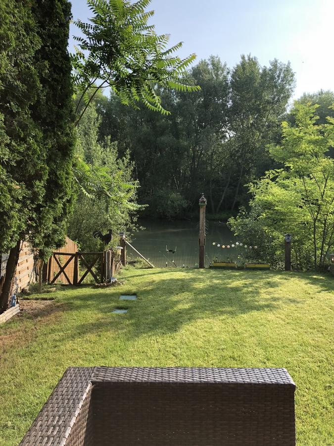 Vml Premium Apartman Mosonmagyaróvár Extérieur photo